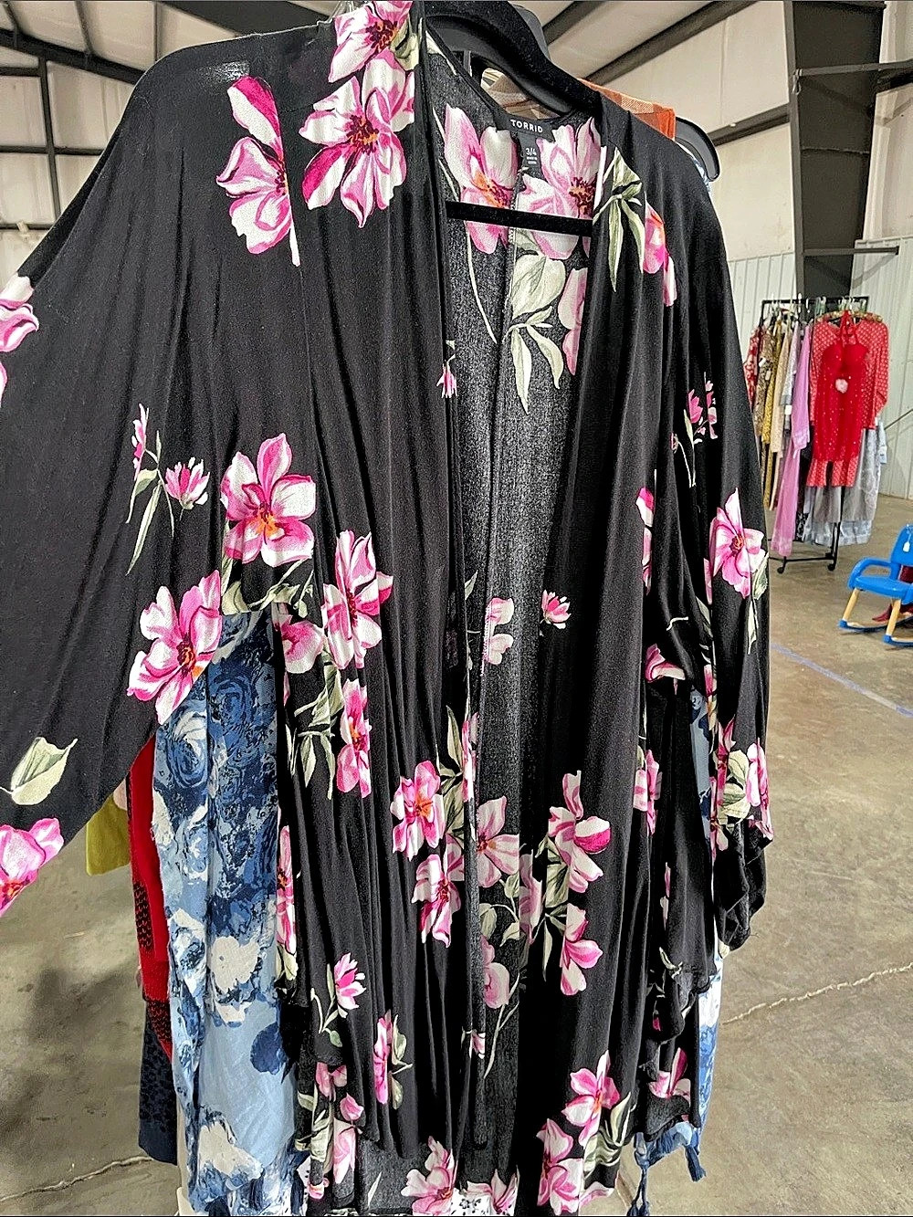 Torrid Floral Flowy Kimono Black & Pink Size 3/4 Like New
